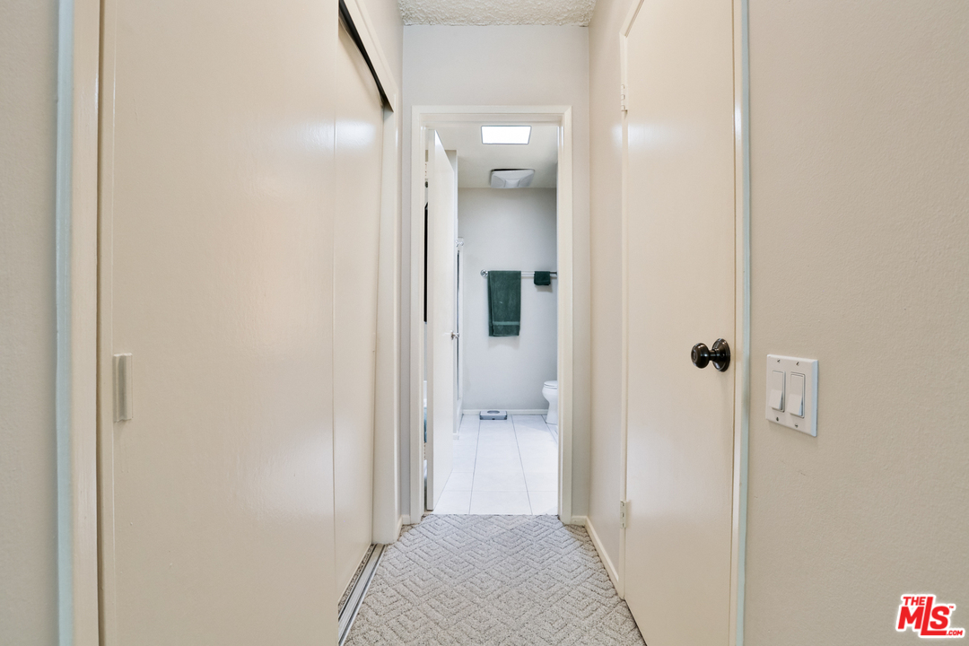 1015 North Kings Road, Unit 309 West Hollywood, CA 90069 - Photo 25 of 36