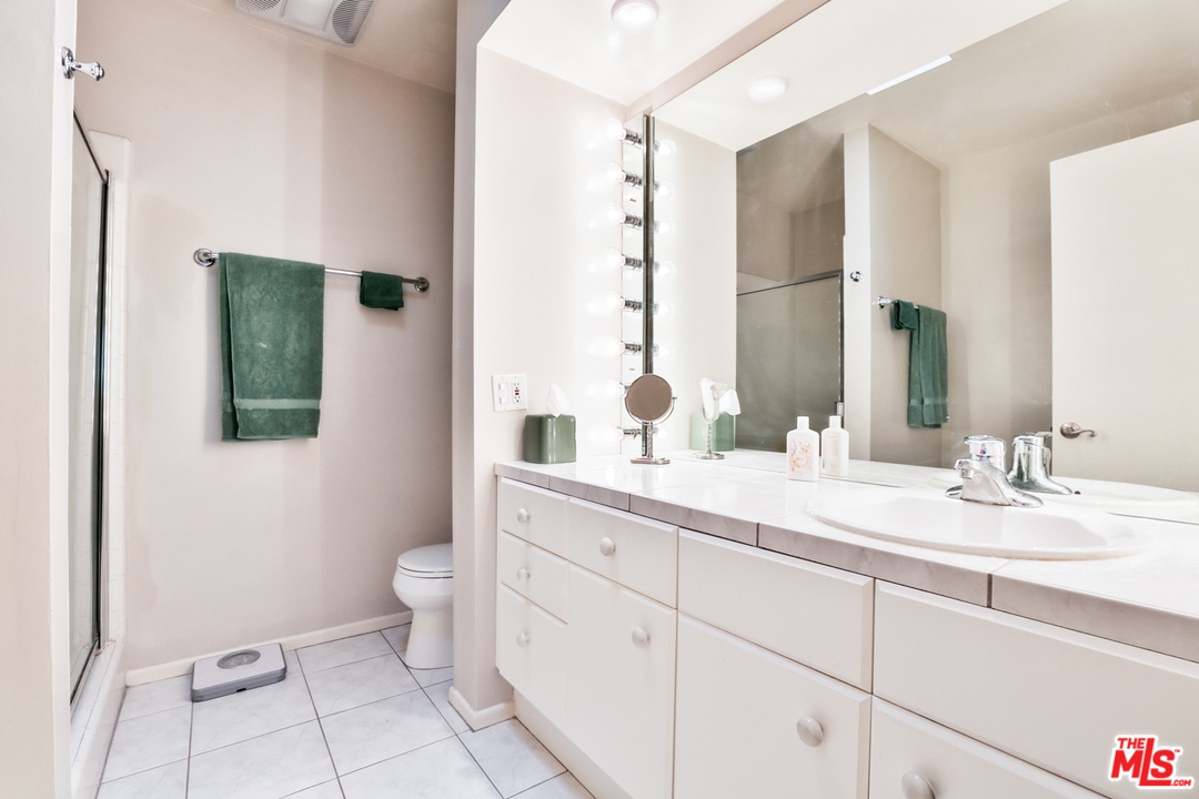 1015 North Kings Road, Unit 309 West Hollywood, CA 90069 - Photo 26 of 36
