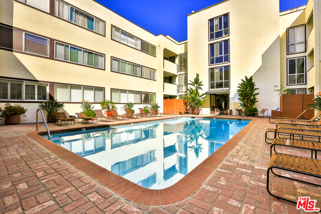 1015 North Kings Road, Unit 309 West Hollywood, CA 90069 - Photo 31 of 36