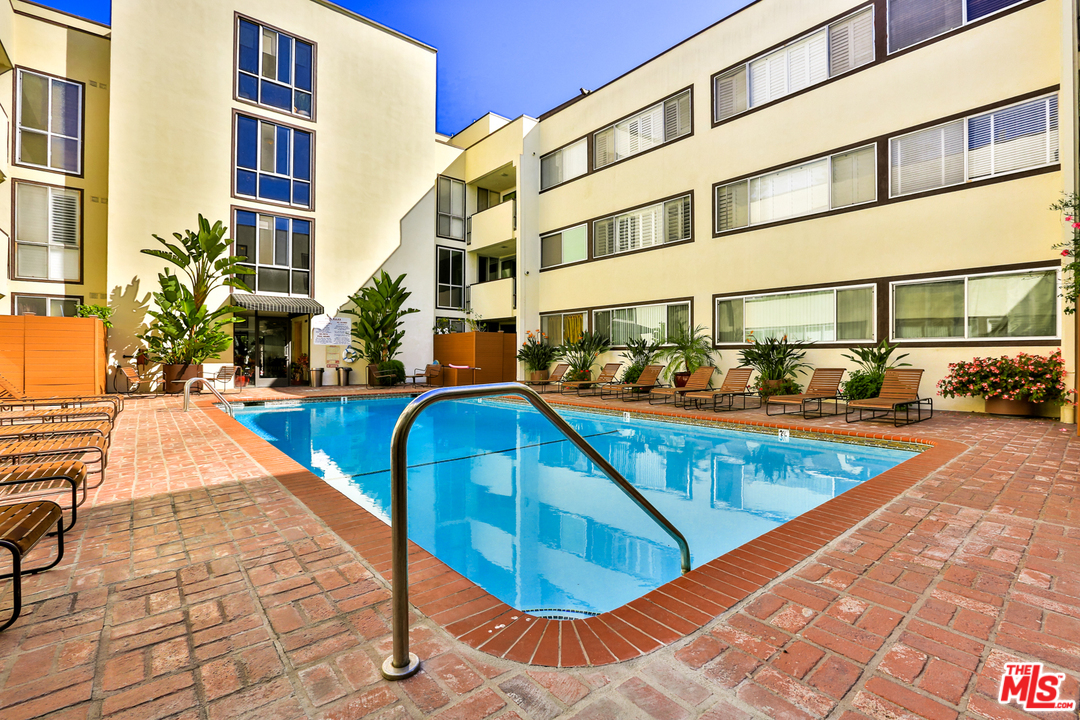 1015 North Kings Road, Unit 309 West Hollywood, CA 90069 - Photo 32 of 36
