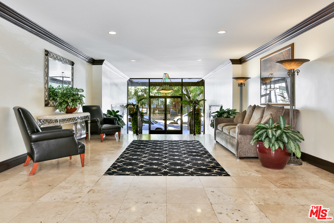 1015 North Kings Road, Unit 309 West Hollywood, CA 90069 - Photo 33 of 36