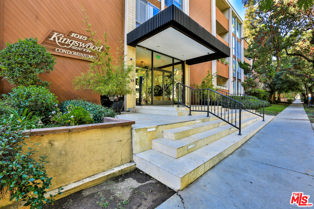 1015 North Kings Road, Unit 309 West Hollywood, CA 90069 - Photo 35 of 36