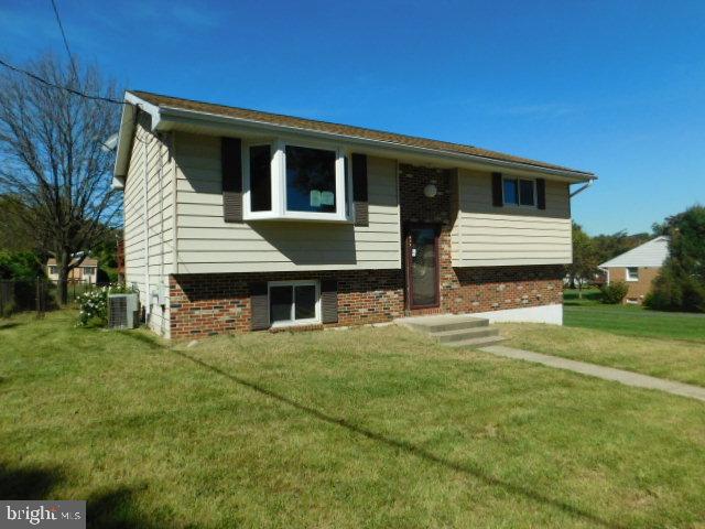 1435 Meade Street Reading, PA 19607 - Photo 17 of 19 Exterior Front