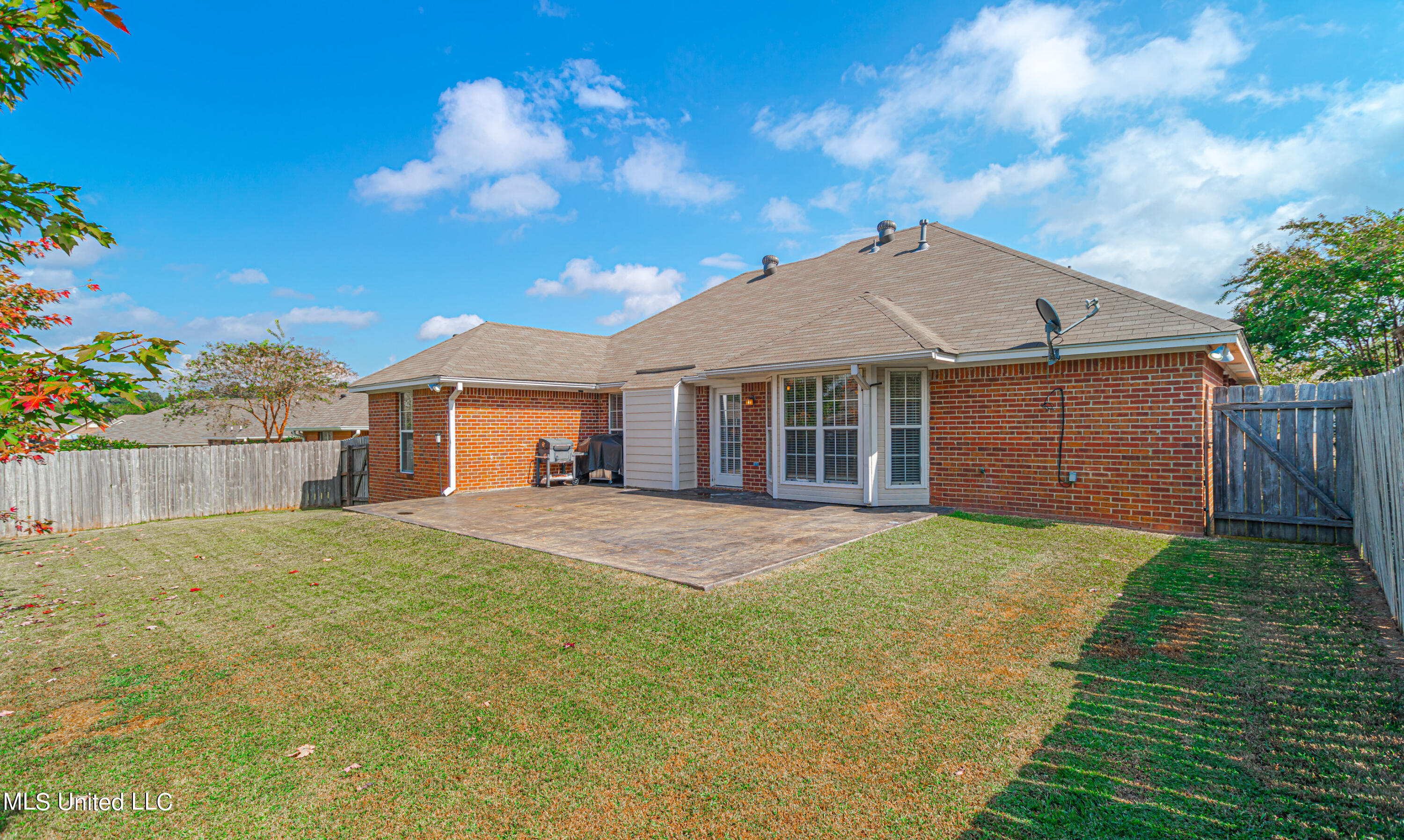 310 Kings Ridge Circle Brandon, MS 39047 - Photo 40 of 42 926A5229