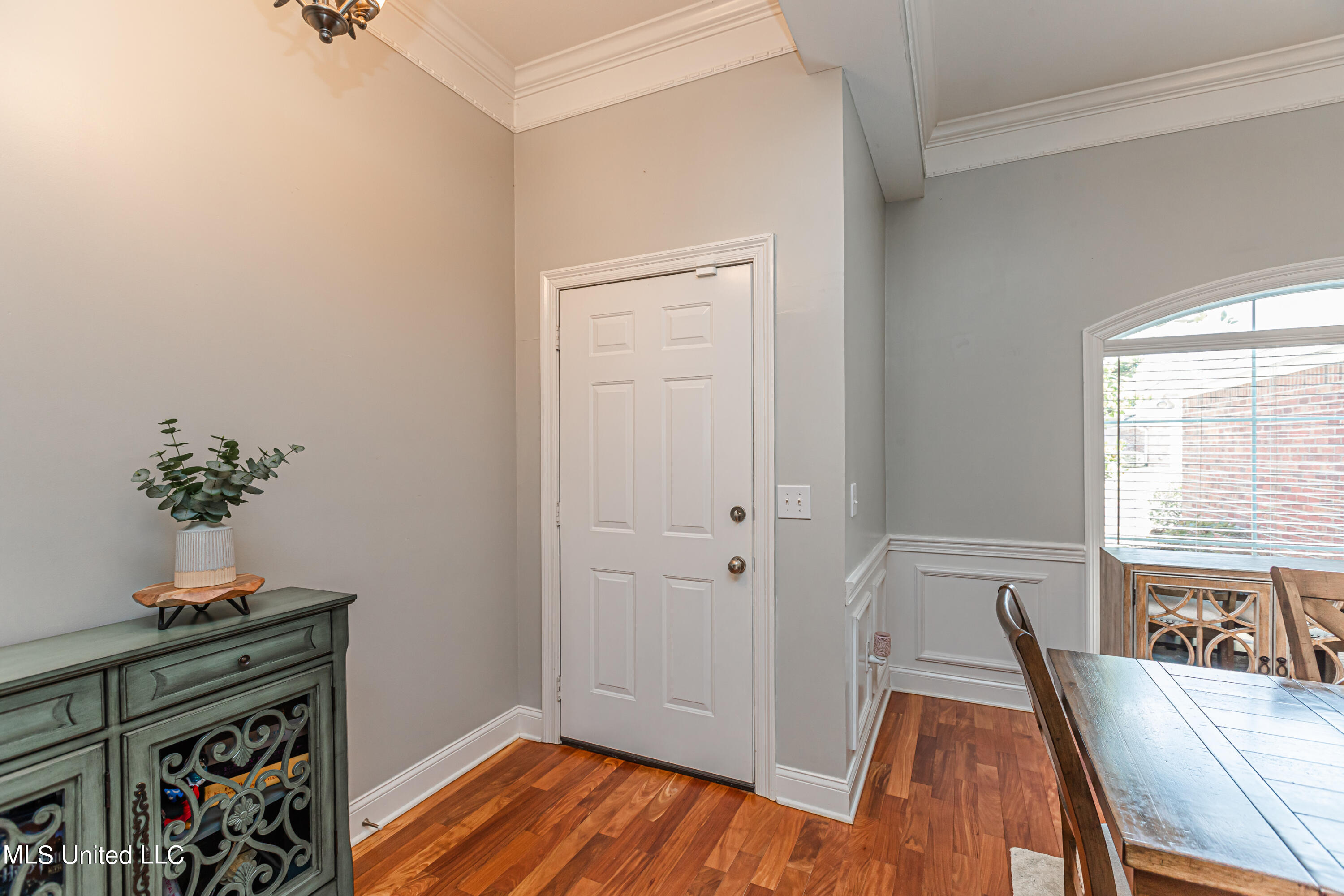 310 Kings Ridge Circle Brandon, MS 39047 - Photo 4 of 42 926A5236