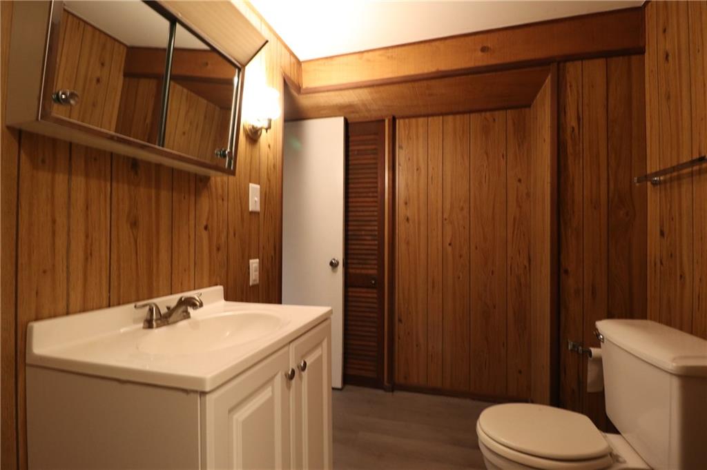 164 Friar Lane McMurray, PA 15317 - Photo 40 of 46 a bathroom with a sink a toilet and shower