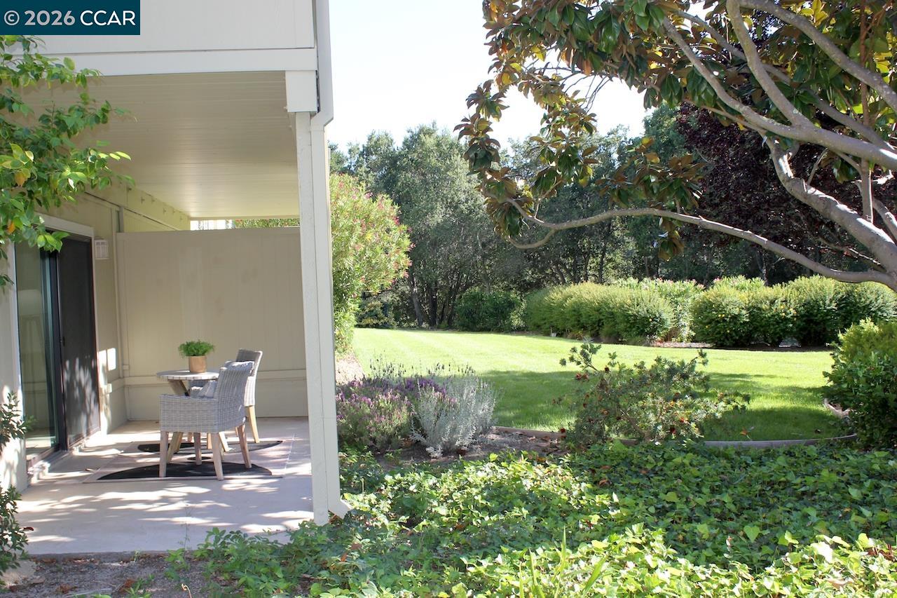 2057 Golden Rain Road, Unit 8 Walnut Creek, CA 94595 - Photo 23 of 78