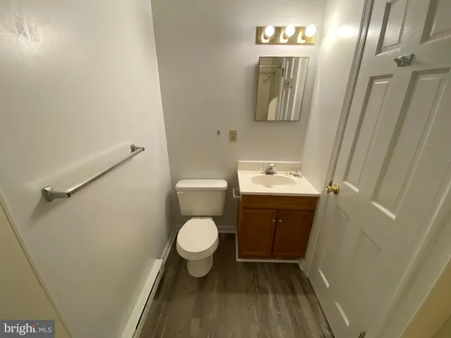 $825 | 25 South Pitt Street, Unit 4, Carlisle, PA 17013