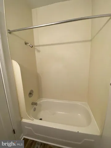 $825 | 25 South Pitt Street, Unit 4, Carlisle, PA 17013