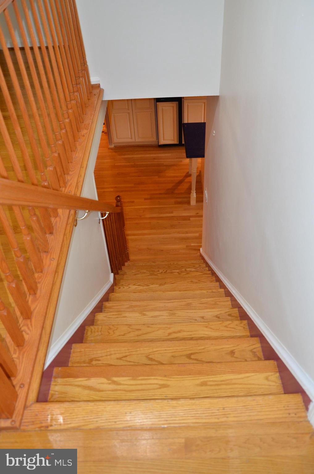 2016 Gatewood Place Silver Spring, MD 20903 - Photo 35 of 42 Stairway from level 2 to main level