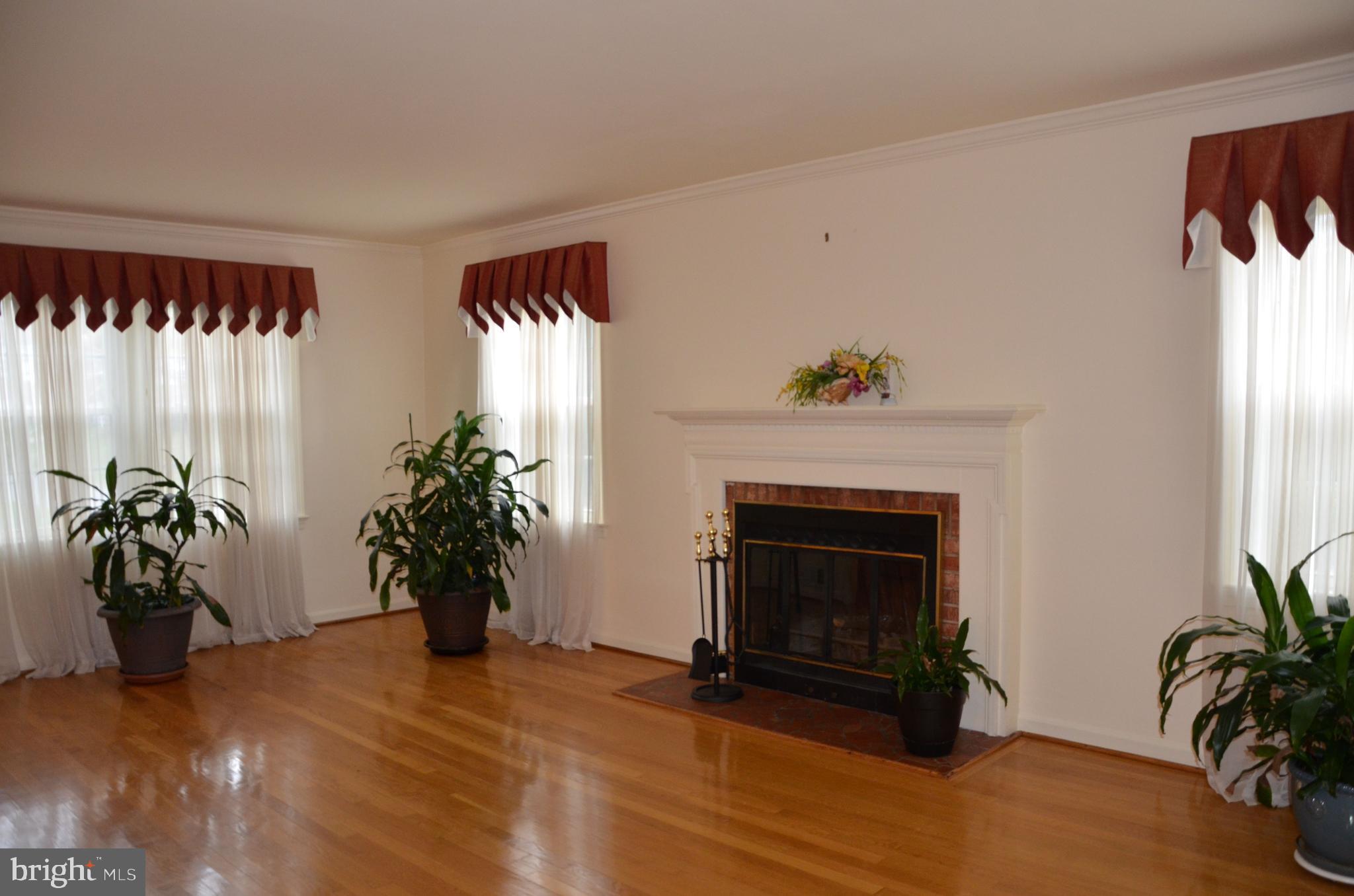 2016 Gatewood Place Silver Spring, MD 20903 - Photo 6 of 42