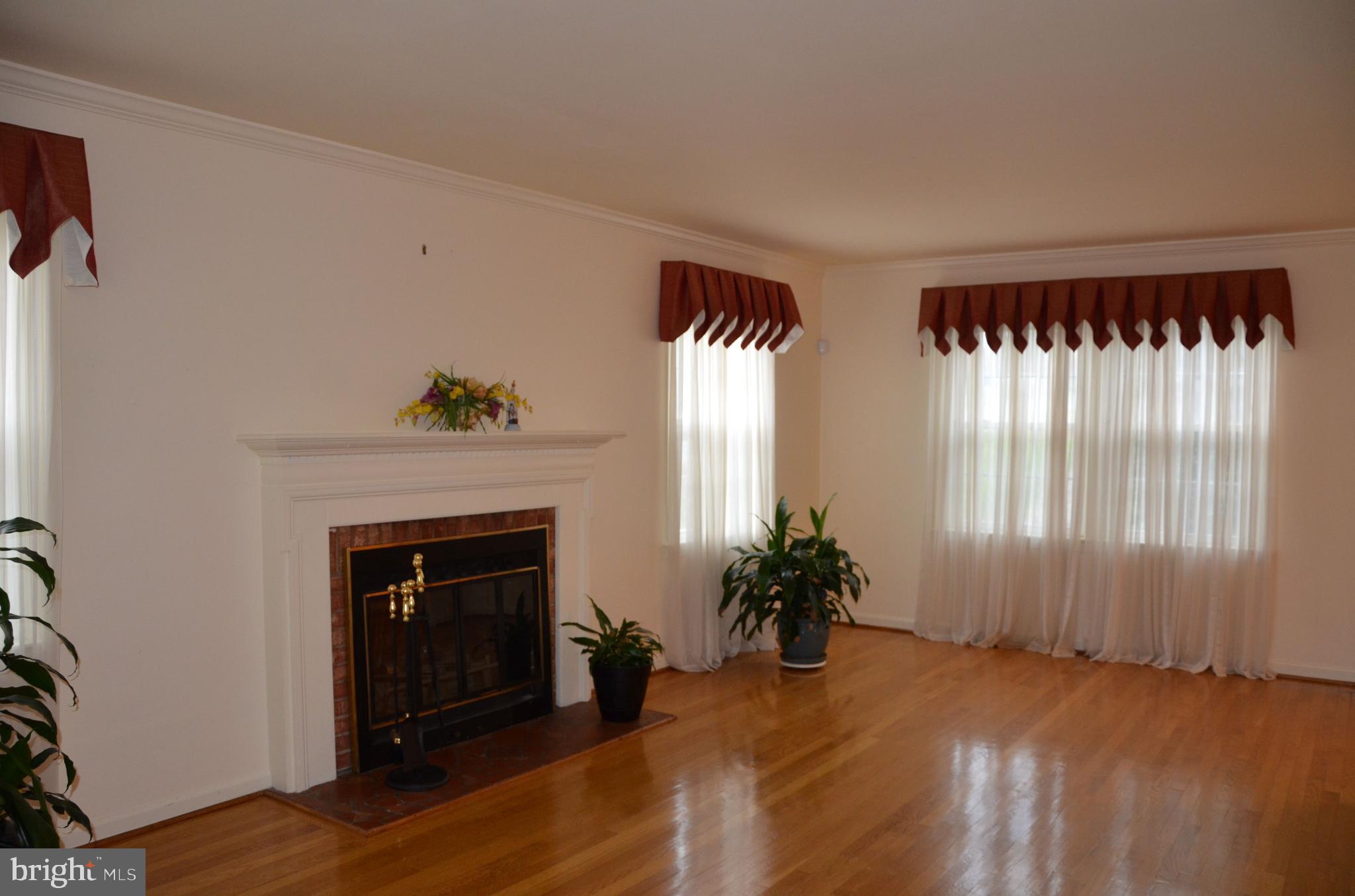 2016 Gatewood Place Silver Spring, MD 20903 - Photo 7 of 42