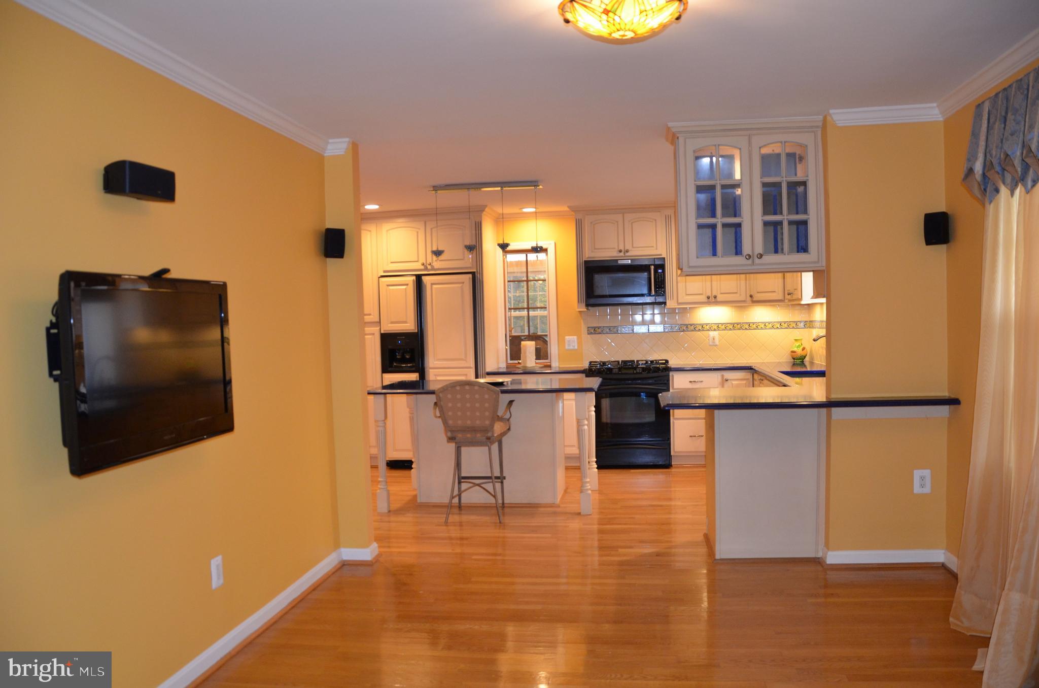 2016 Gatewood Place Silver Spring, MD 20903 - Photo 10 of 42