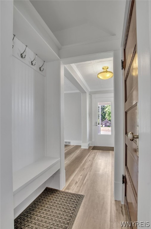 7043 Maple Road Alabama, NY 14013 - Photo 21 of 50 Side entry hooks!