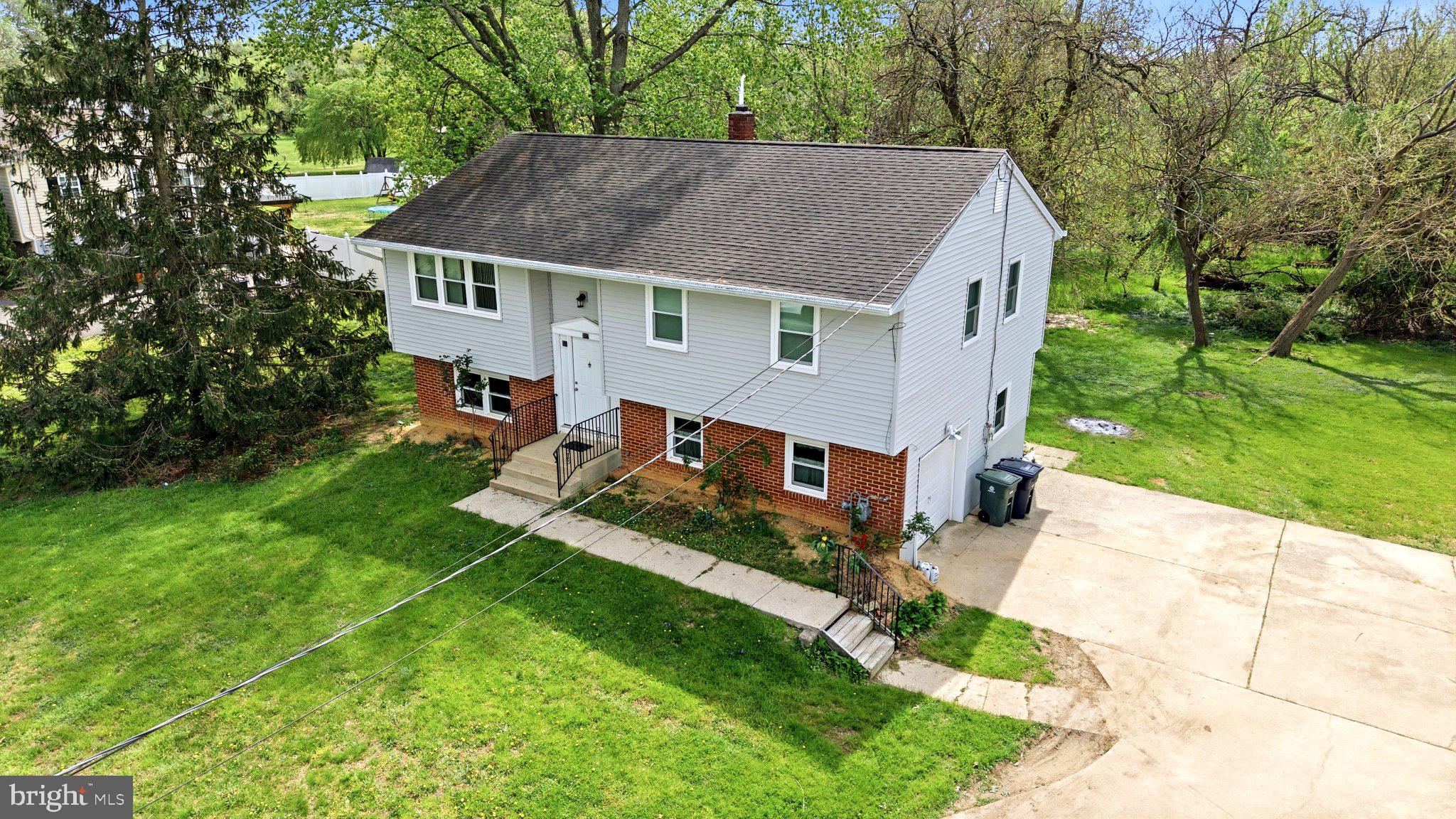 327 Sykesville Road Williamstown, NJ 08094 - Photo 2 of 27