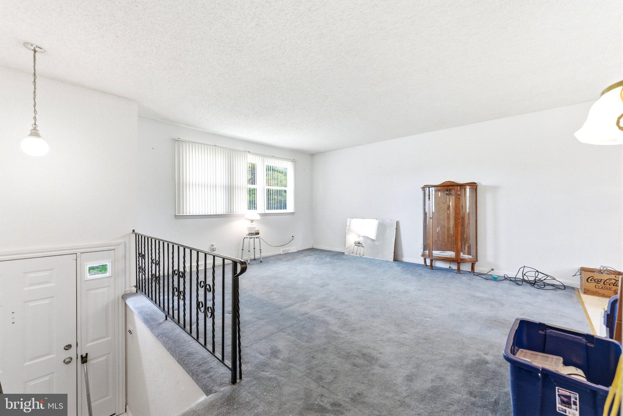 327 Sykesville Road Williamstown, NJ 08094 - Photo 4 of 27