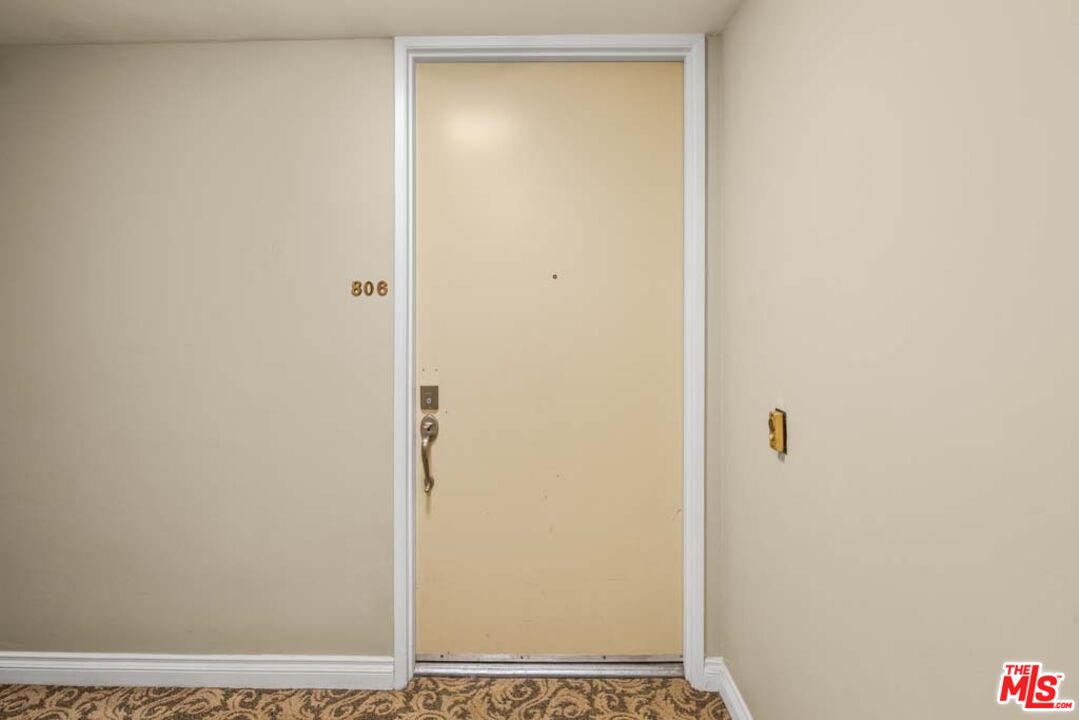 10747 Wilshire Boulevard, Unit 806 Los Angeles, CA 90024 - Photo 5 of 34