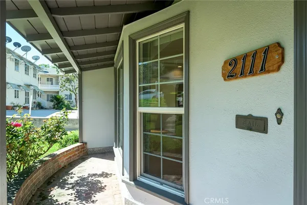 $4,400 | 2111 North Verdugo Road, Glendale, CA 91208