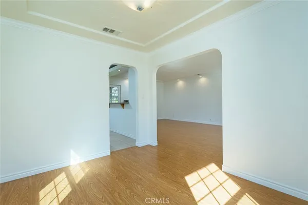 $4,400 | 2111 North Verdugo Road, Glendale, CA 91208