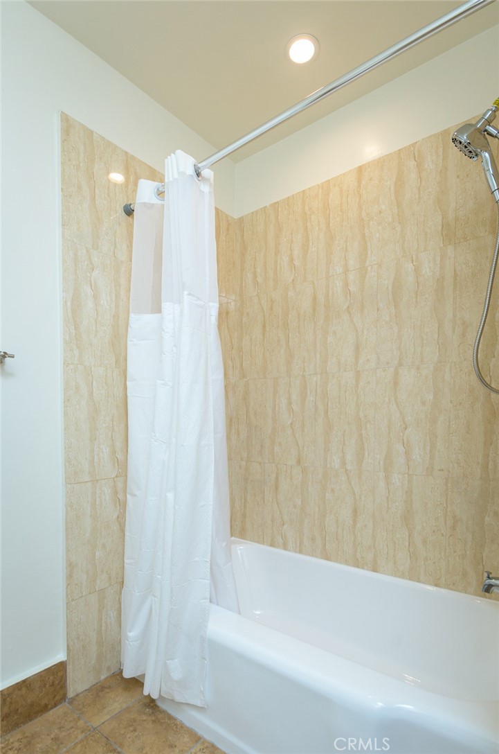 2111 North Verdugo Road Glendale, CA 91208 - Photo 33 of 59