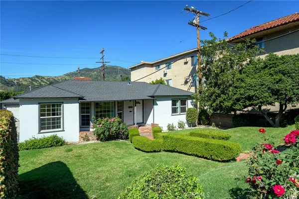 $4,400 | 2111 North Verdugo Road, Glendale, CA 91208