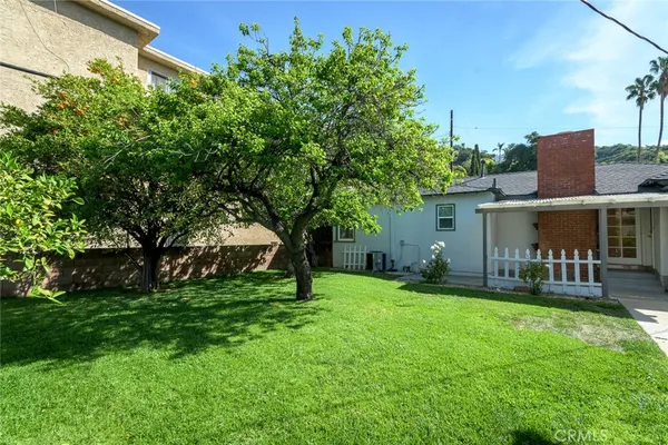 $4,400 | 2111 North Verdugo Road, Glendale, CA 91208