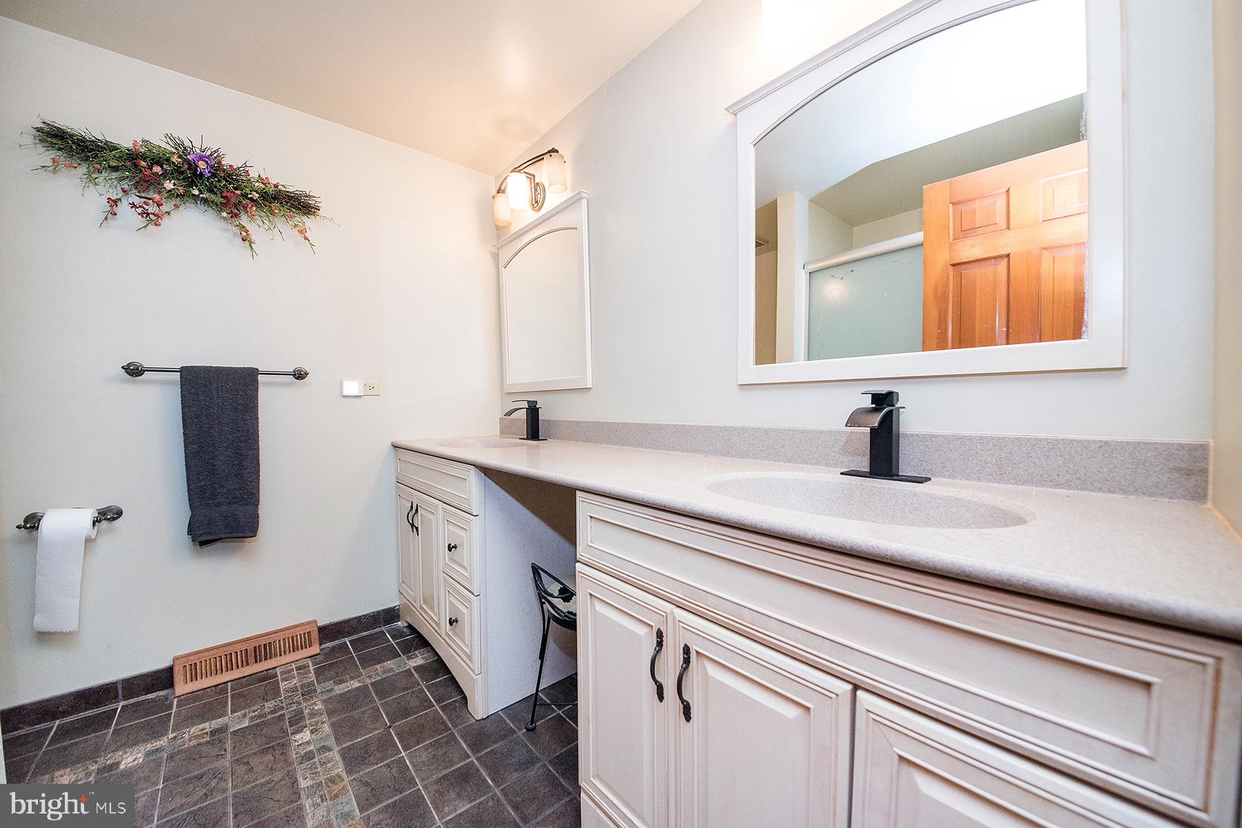 136 Ellisdale Road Allentown, NJ 08501 - Photo 29 of 63 Gallery Image 29