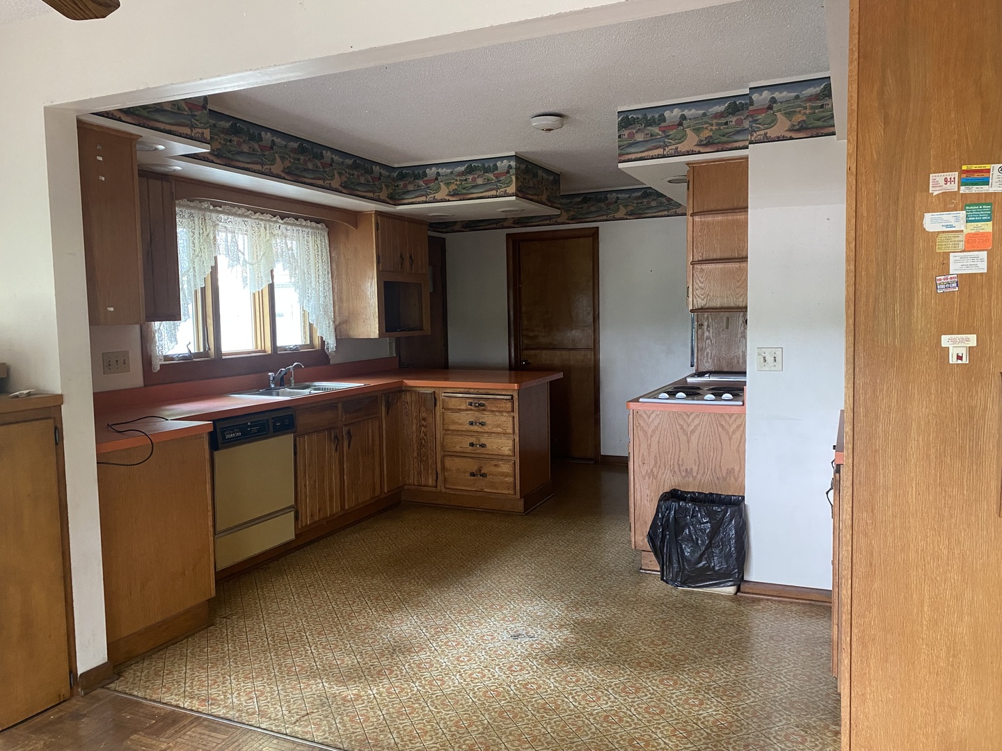 29217 Old Chicago Road La Moille, IL 61330 - Photo 9 of 34 a utility room with washer and dryer