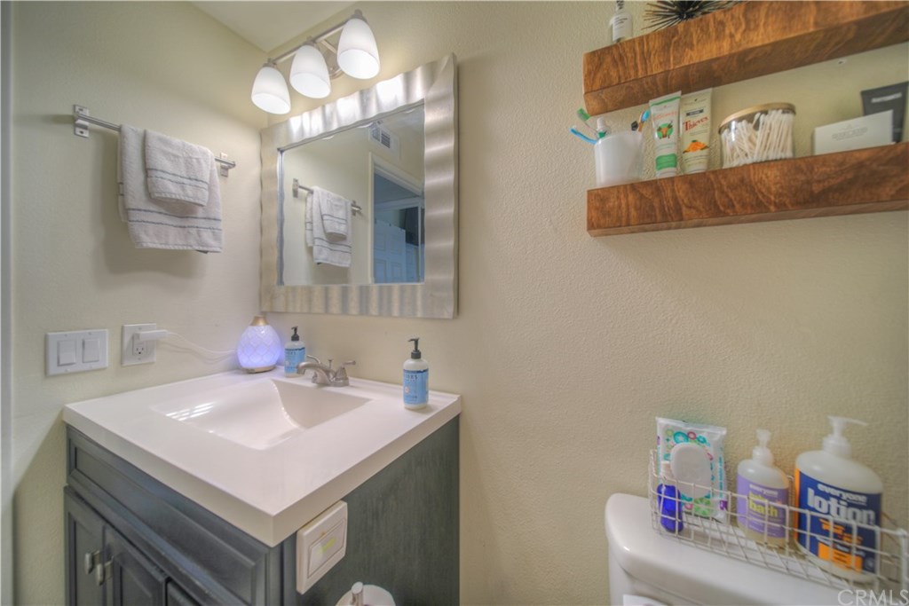 3121 Crystal Lake Road Ontario, CA 91761 - Photo 32 of 38 Gallery Image 32
