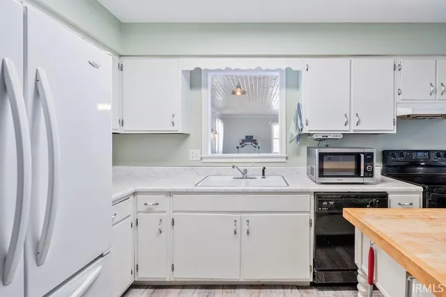 $242,000 | 1694 450 North, Kokomo, IN 46901