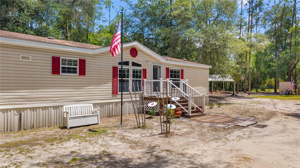 106 Arrowhead Point Road Hawthorne, FL 32640 - Photo 2 of 38
