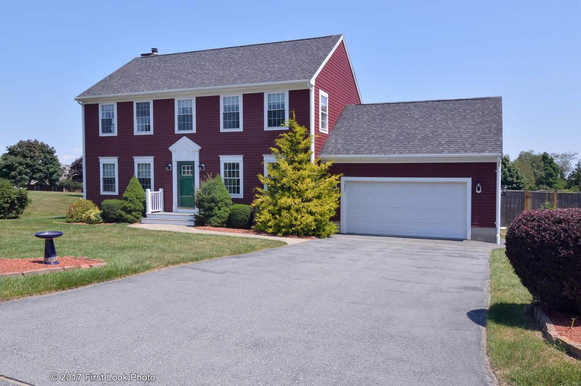 167 Spring Hill Road Portsmouth, RI 02871 - Photo 2 of 32 Gallery Image 2