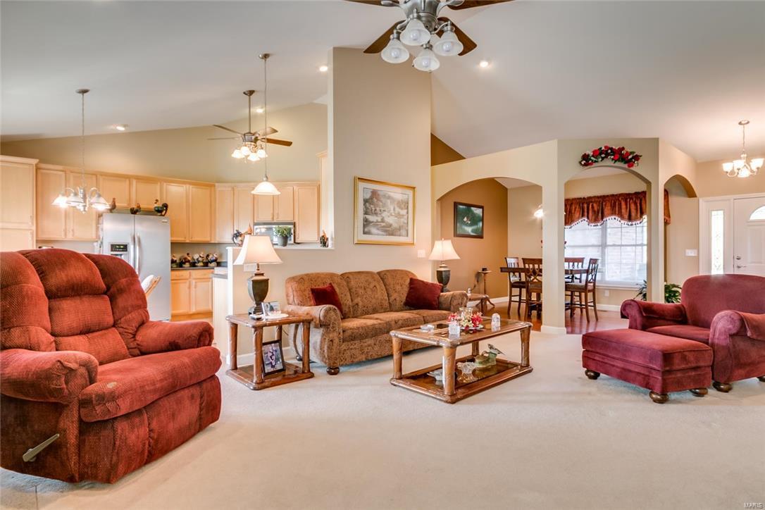 6060 Monarch Crossing Waterloo, IL 62298 - Photo 11 of 44