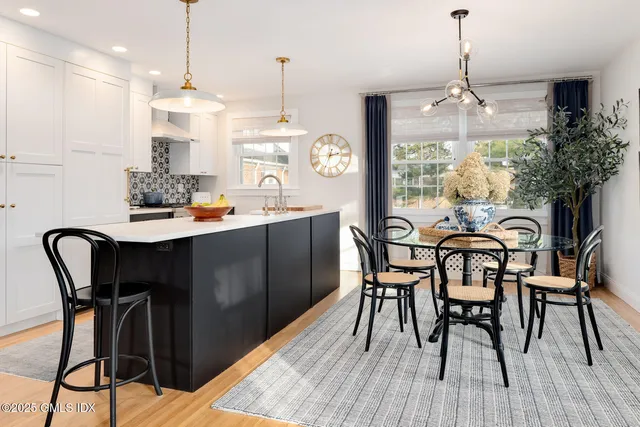 $895,000 | 186 Putnam Park, Unit 186, Greenwich, CT 06830