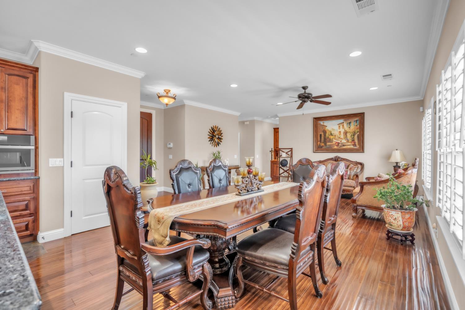 8654 Bradshaw Road Elk Grove, CA 95624 - Photo 9 of 39