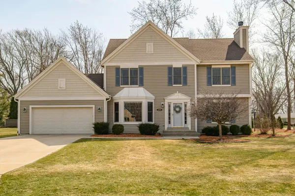 $549,900 | 4195 West Squire Avenue, Greenfield, WI 53221