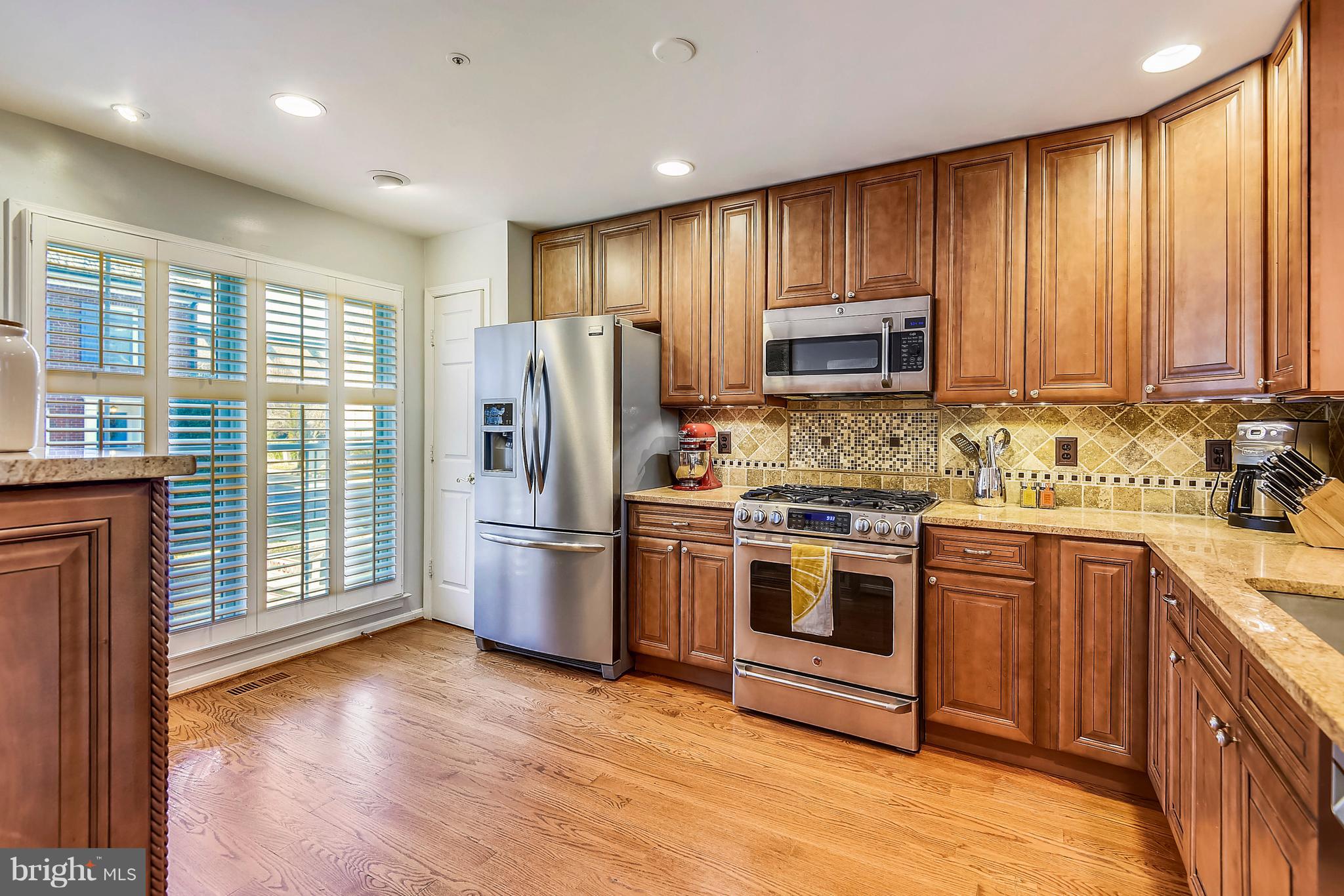 439 Little Quarry Road Gaithersburg, MD 20878 - Photo 3 of 32 Gallery Image 3
