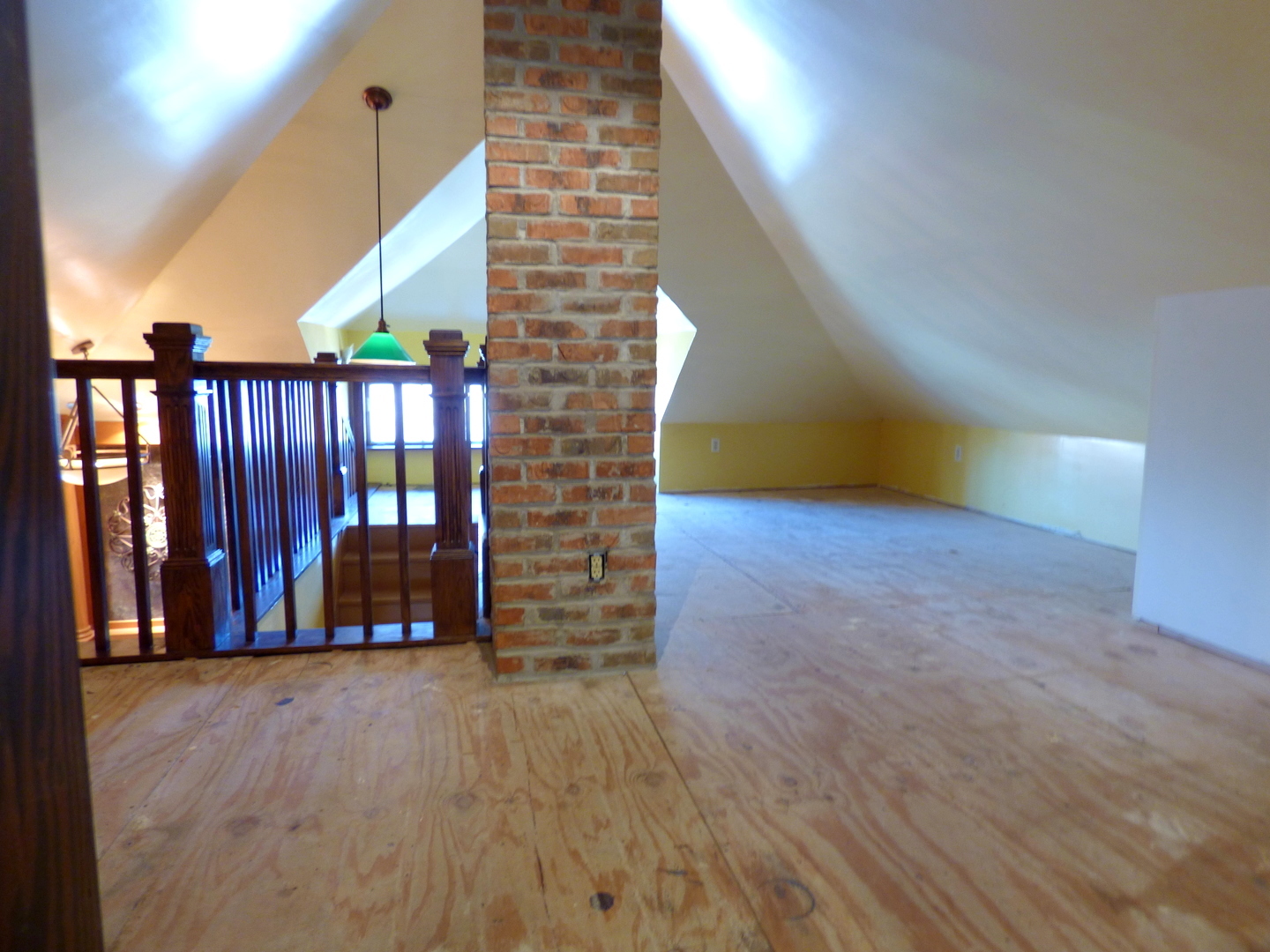 121 Monroe Street Elgin, IL 60123 - Photo 17 of 33