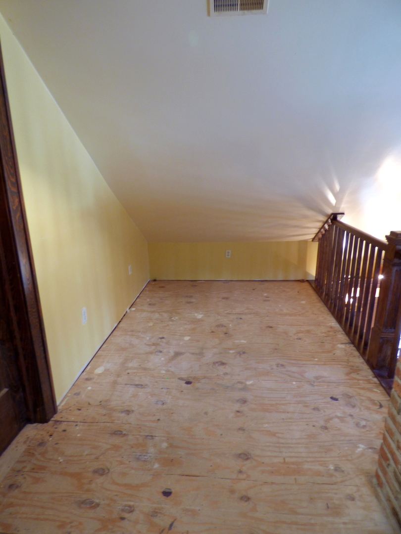 121 Monroe Street Elgin, IL 60123 - Photo 18 of 33