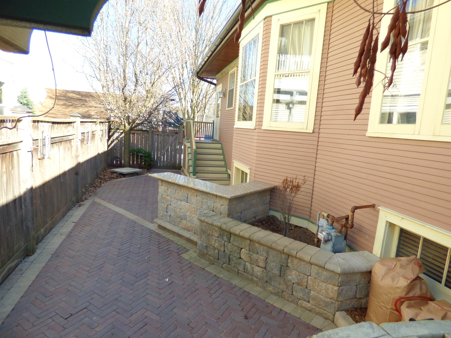 121 Monroe Street Elgin, IL 60123 - Photo 30 of 33