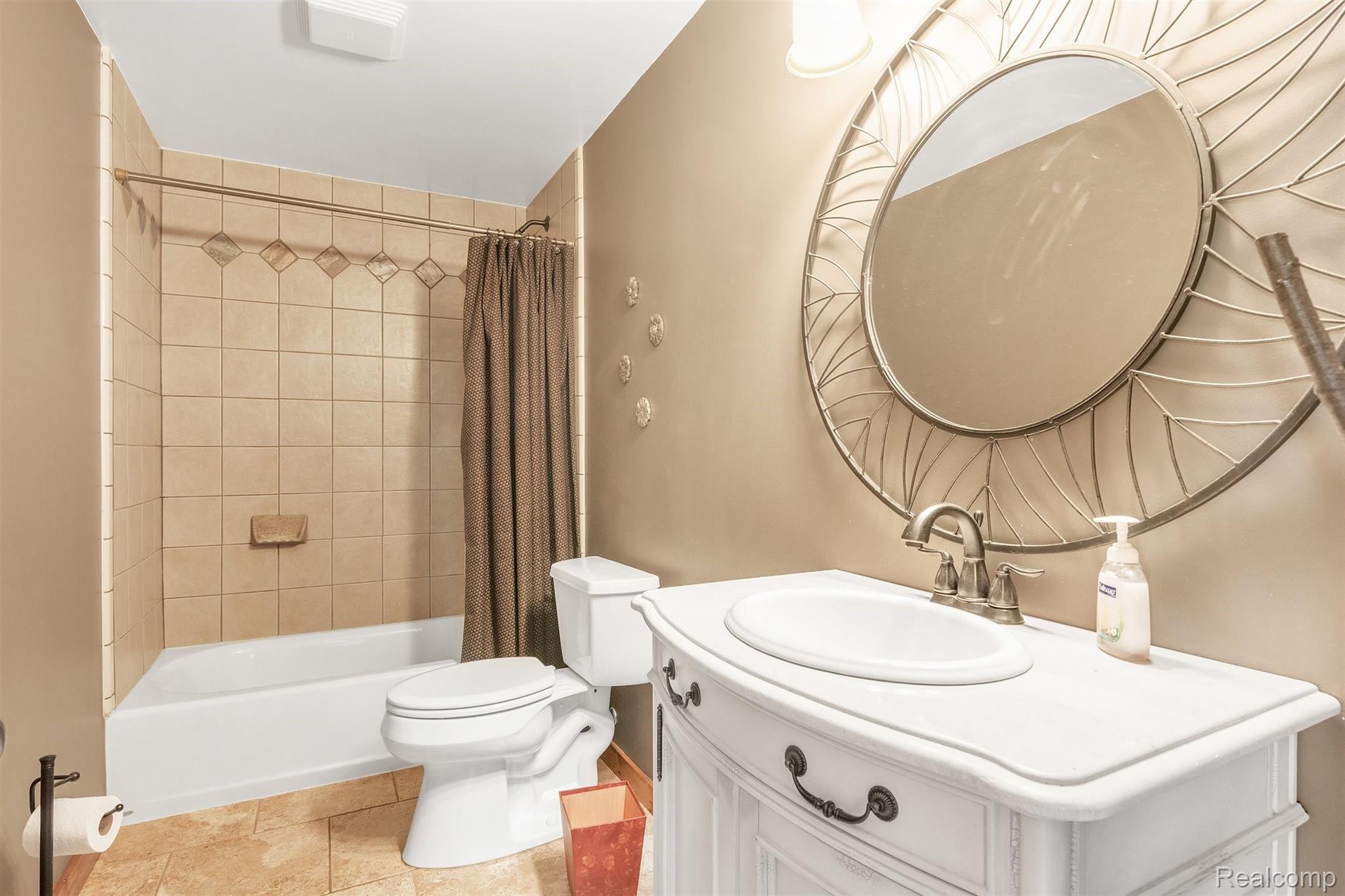 5786 South Weed Road Plymouth, MI 48170 - Photo 41 of 55 Lower level full bath