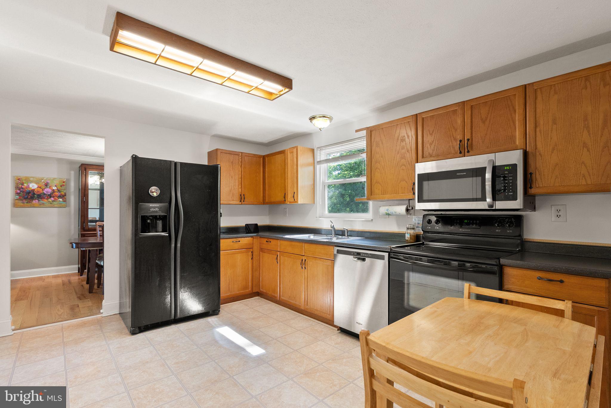 8196 Oakglen Road Manassas, VA 20110 - Photo 12 of 53