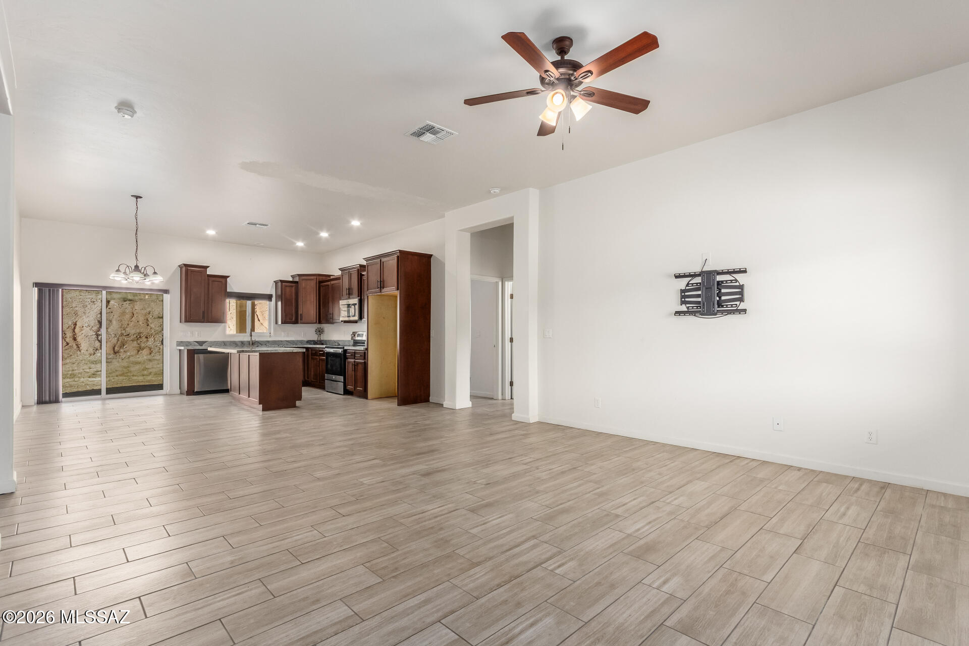 282 Olga Court Rio Rico, AZ 85648 - Photo 4 of 28