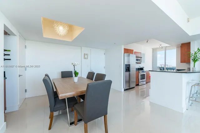 $595,000 | 3232 Southwest 22nd Terrace, Unit 1910, Miami, FL 33145