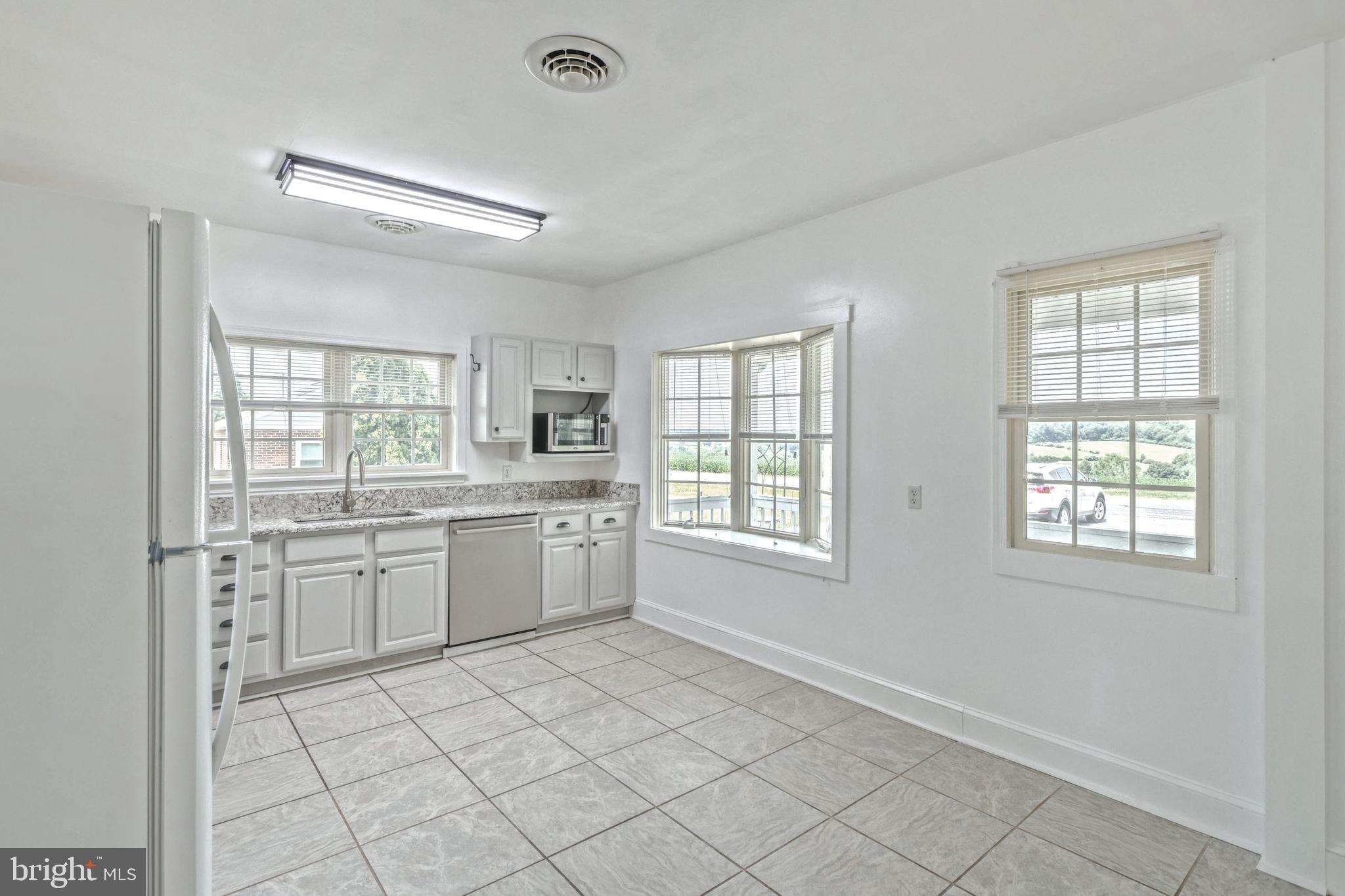 4962 Swamp Road Felton, PA 17322 - Photo 12 of 36 Gallery Image 12