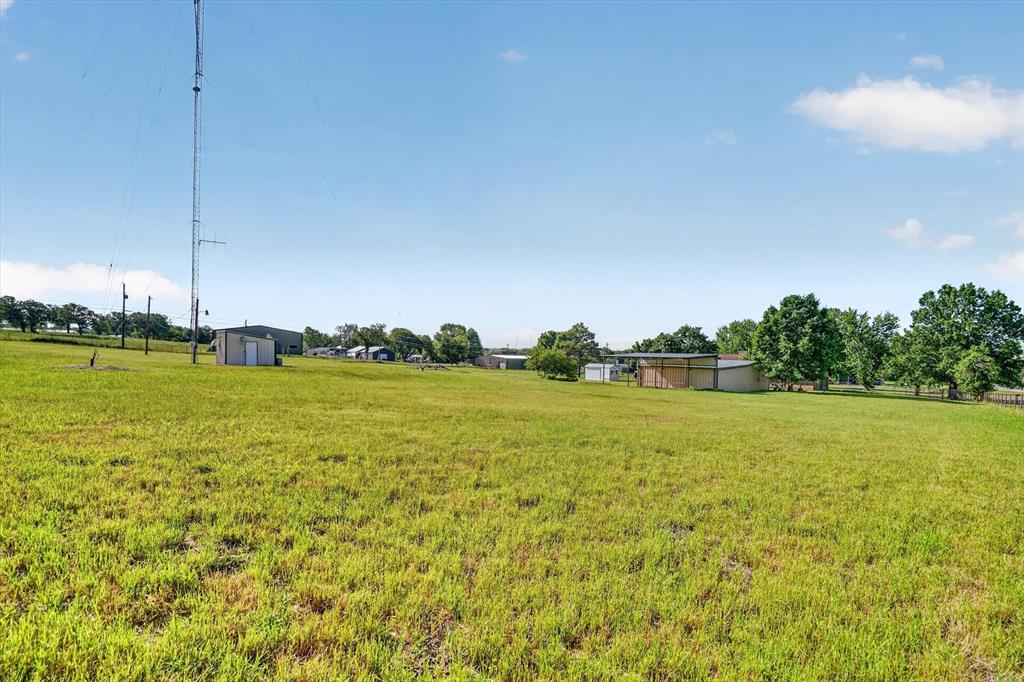 100 Green Meadows Circle Springtown, TX 76082 - Photo 37 of 40