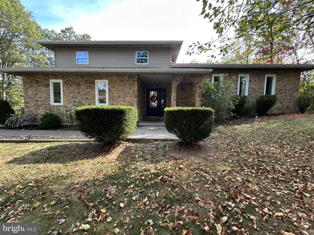 $403,999 | 1010 North Green Street, McAdoo, PA 18237