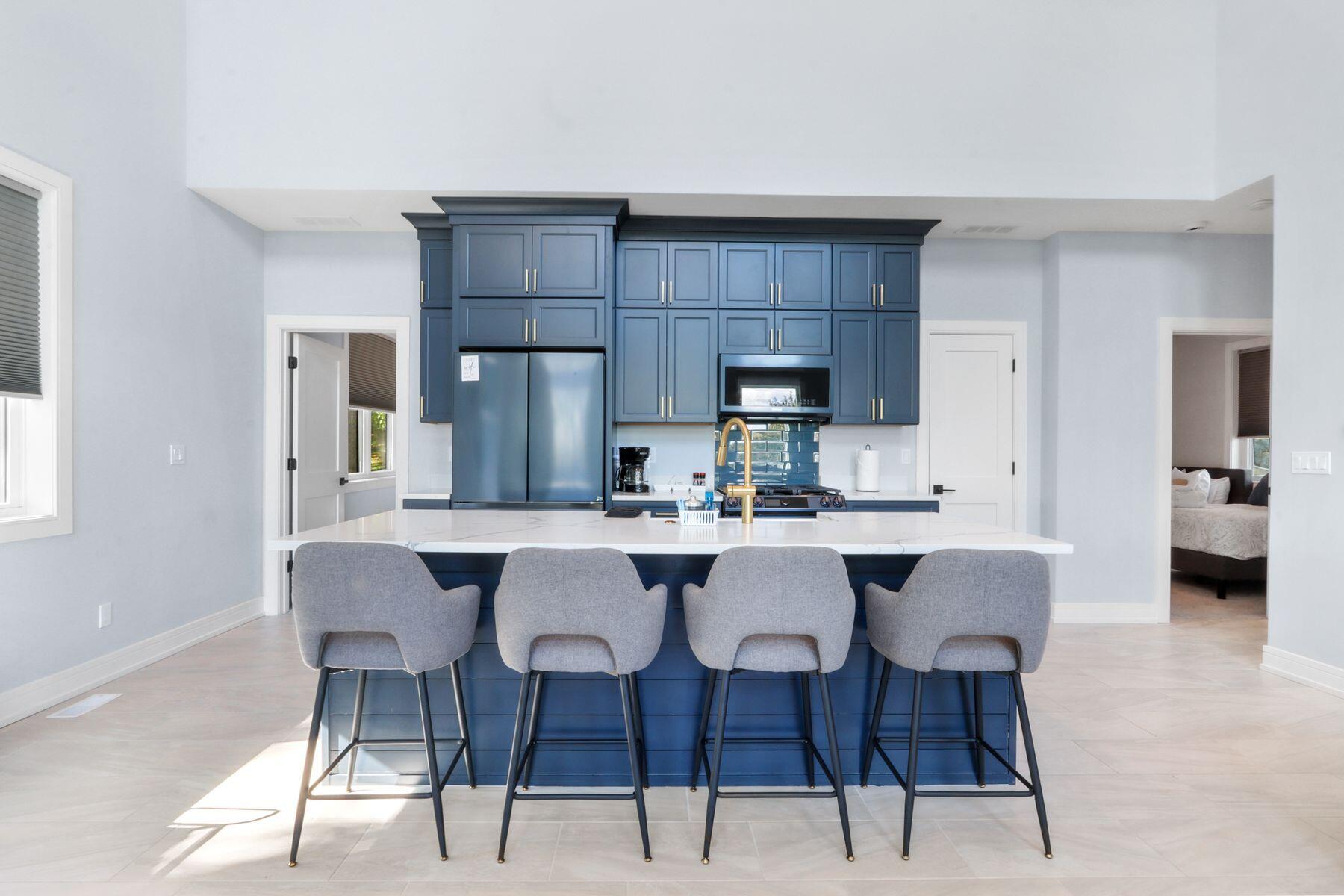 317 Crocus Street Williams Bay, WI 53191 - Photo 11 of 30 Large Island