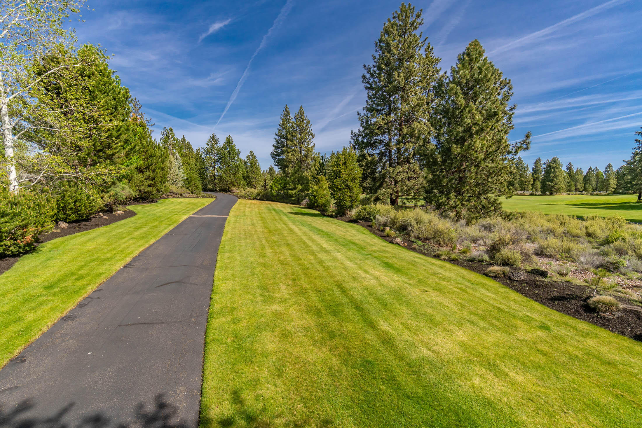 20112 Star Fire Ridge Court Bend, OR 97702 - Photo 6 of 72