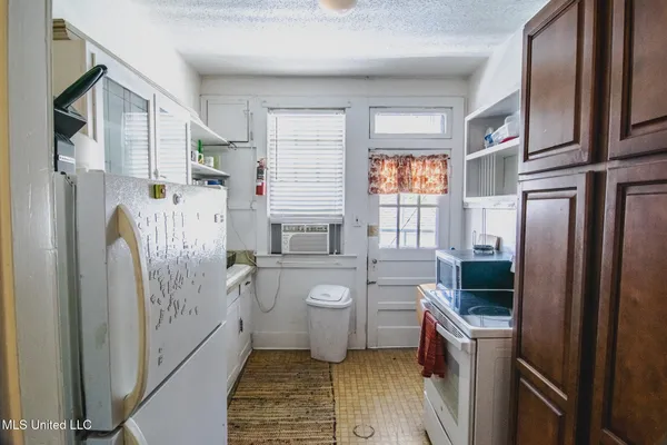 $900 | 803 North Congress Street, Unit B, Jackson, MS 39202